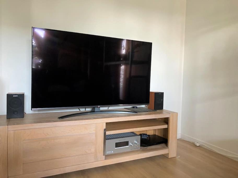 Appartement 87 M2 - 3 Chambres - 6 Personnes - Proche Paris - Parking Gratuit Asnières Kültér fotó